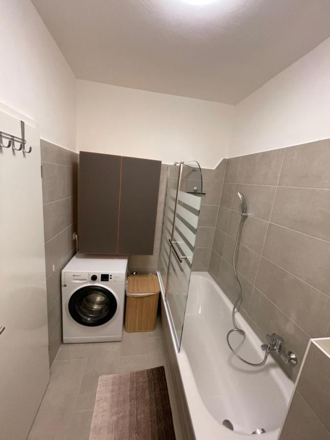 Ruhige Ferienwohnung Rostock Dış mekan fotoğraf